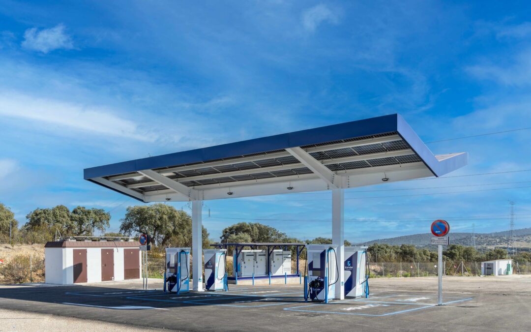 Estación Carga Ultrarrápida de Zunder en Almaraz