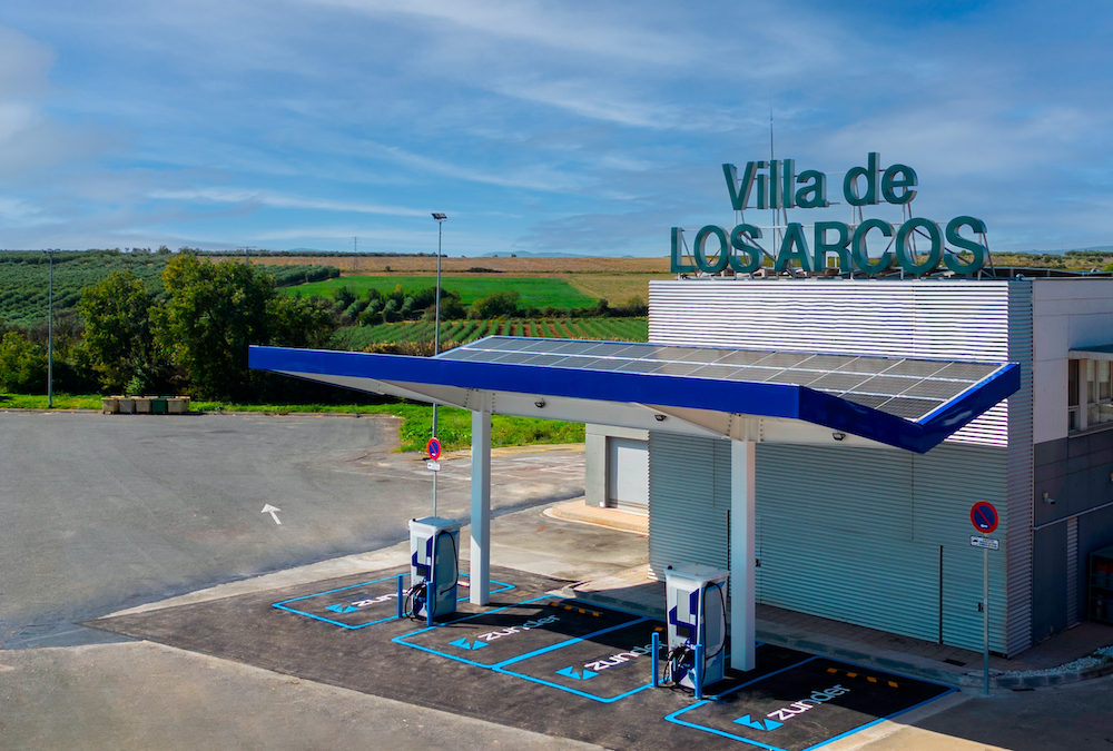 Estación de Carga Ultra-rápida de Zunder en Los Arcos