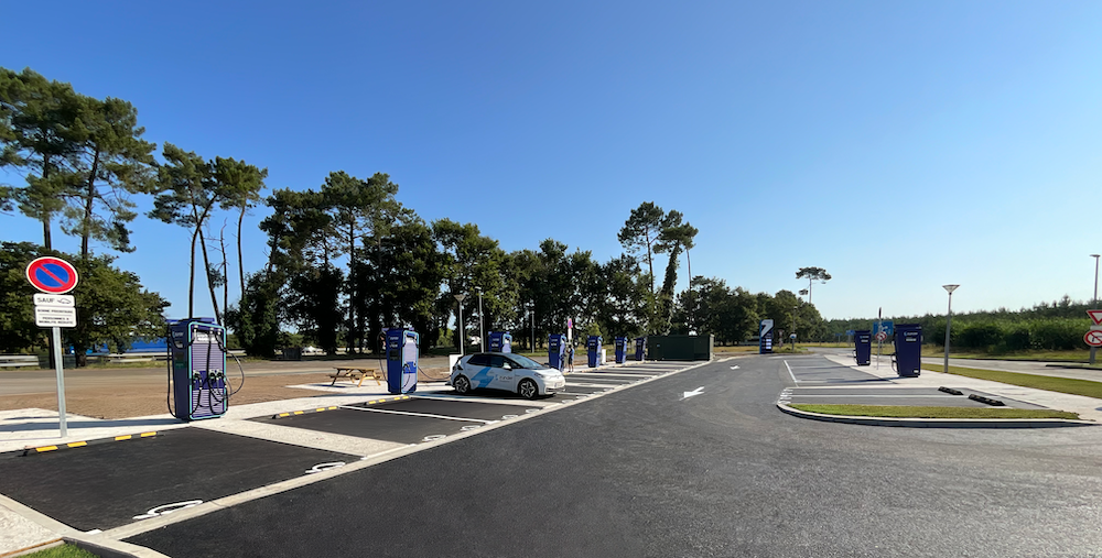 Ultra-fast Charging Station of Zunder at L’Océan Est